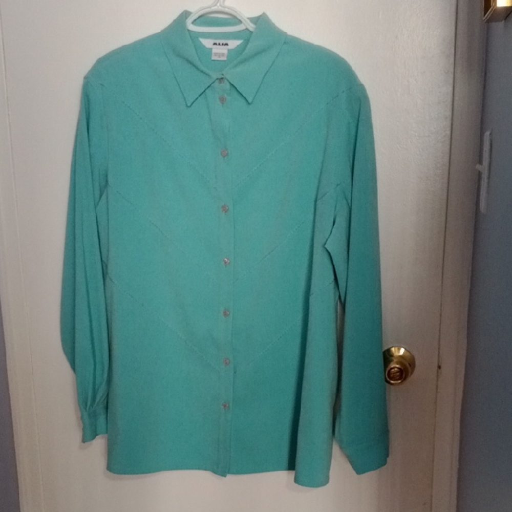 Vintage Pit To Pit 26. Alia Teal Button Down Shirt